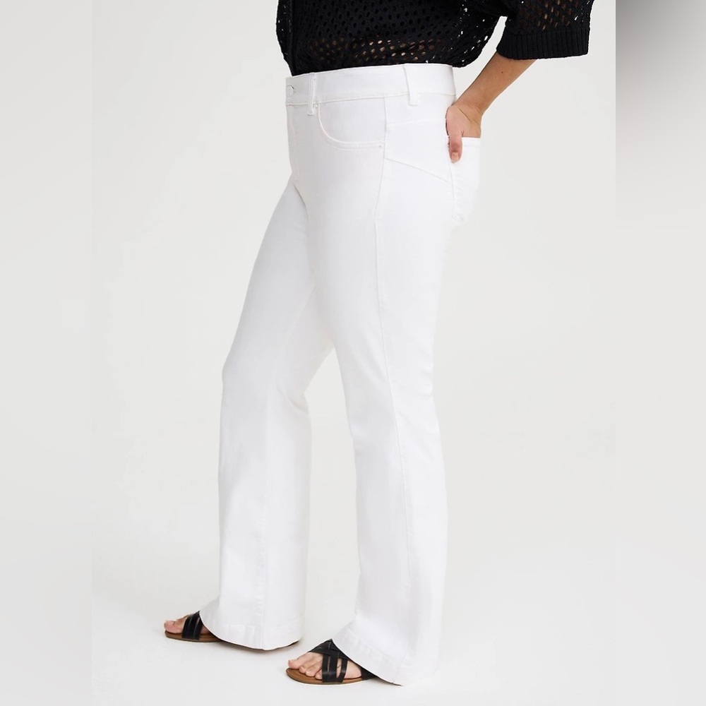 Torrid Bbmbshell Premium Stretch Flare Jeans